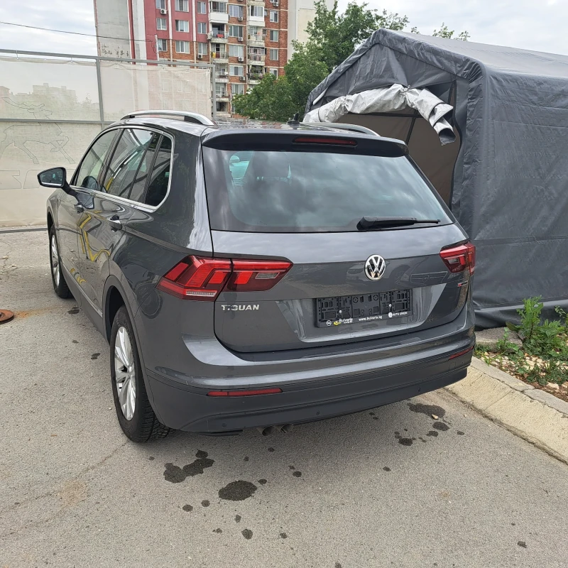 VW Tiguan, снимка 2 - Автомобили и джипове - 48949182