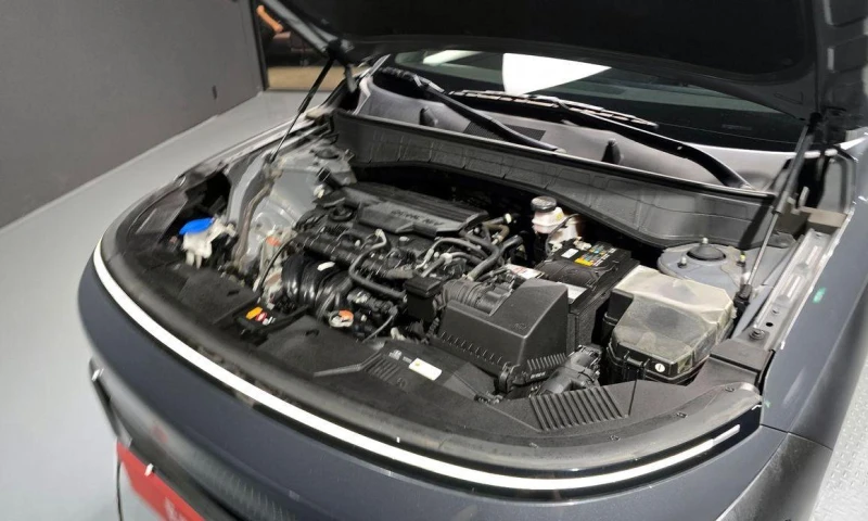 Hyundai Kona Gasoline 2.0 2WD Inspiration, снимка 6 - Автомобили и джипове - 52113378