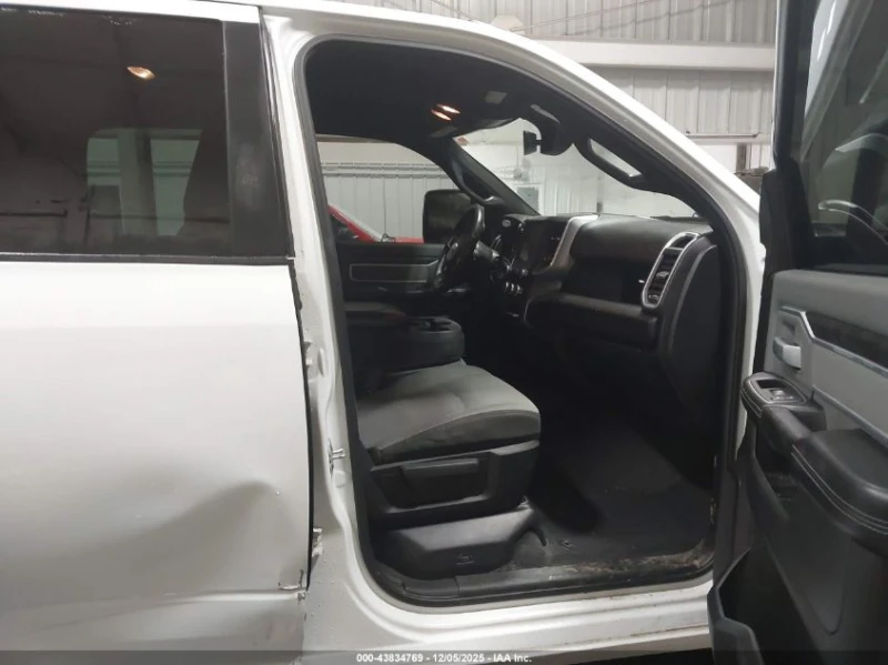 Dodge RAM 2500 Big Horn 4X4 6'4 Box, снимка 5 - Автомобили и джипове - 53477557