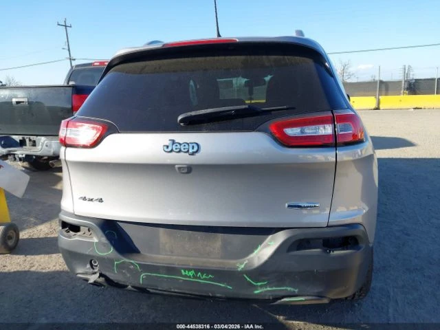 Jeep Cherokee Latitude, снимка 9 - Автомобили и джипове - 53903082