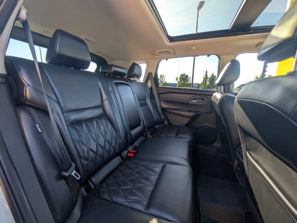 Nissan Rogue Platinum* 4x4* Кожа* Пано* Камера - изображение 8