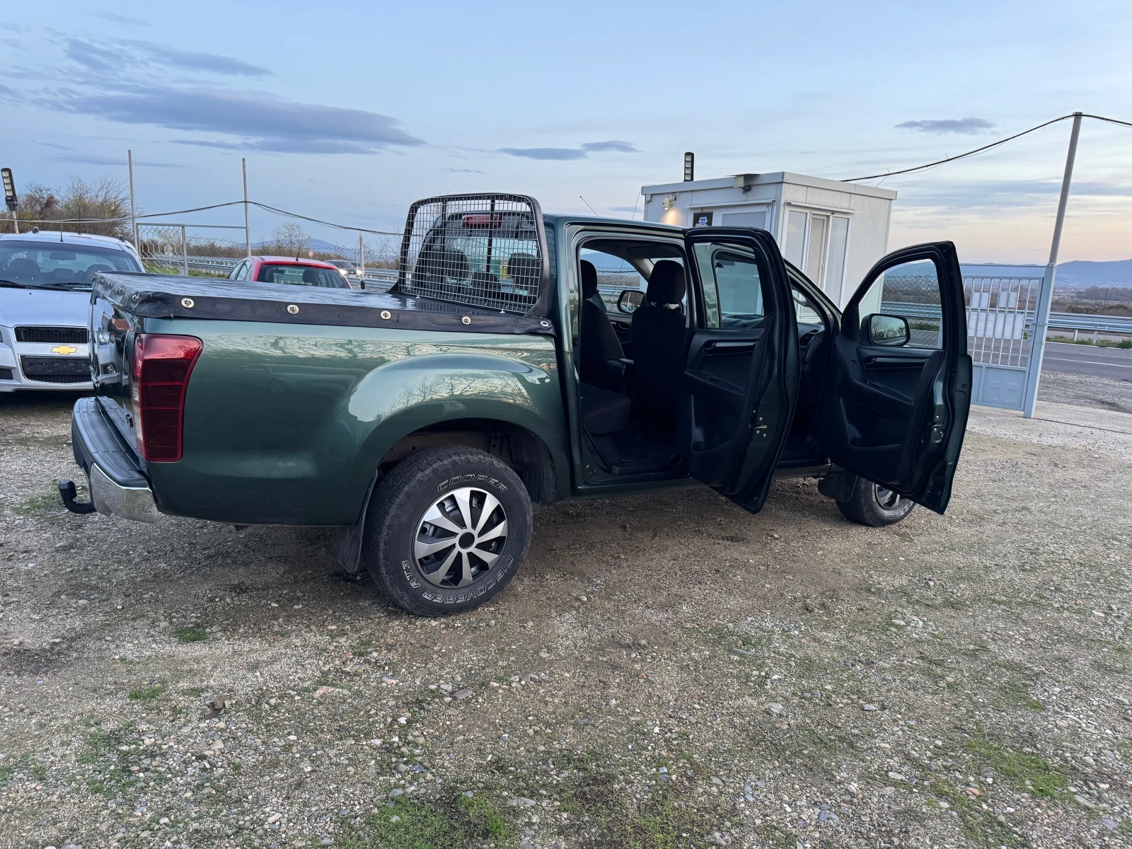 Isuzu D-max EURO-5B 98000km.100% - изображение 6