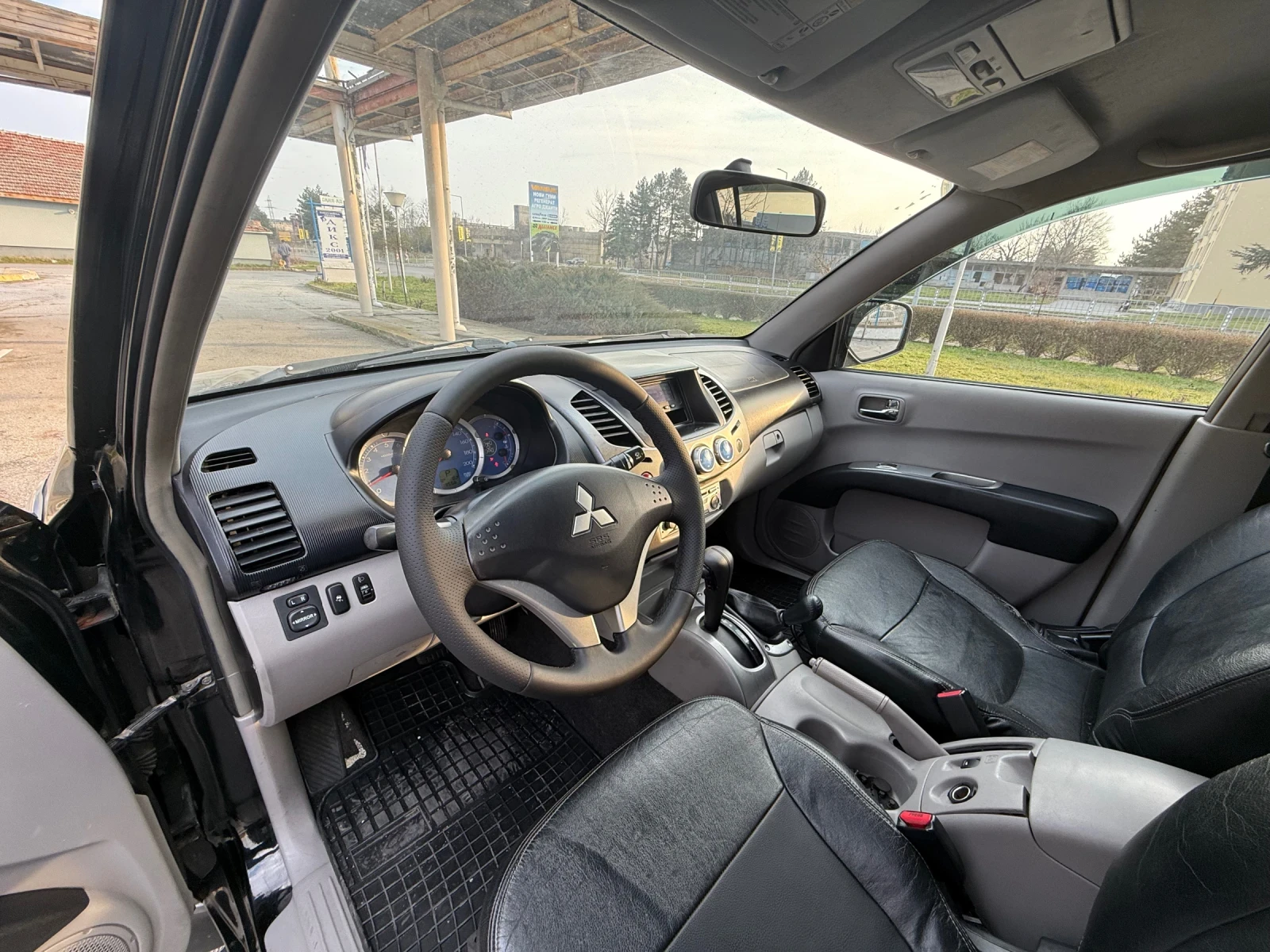 Mitsubishi L200 2.5 DID, снимка 11 - Автомобили и джипове - 53883980