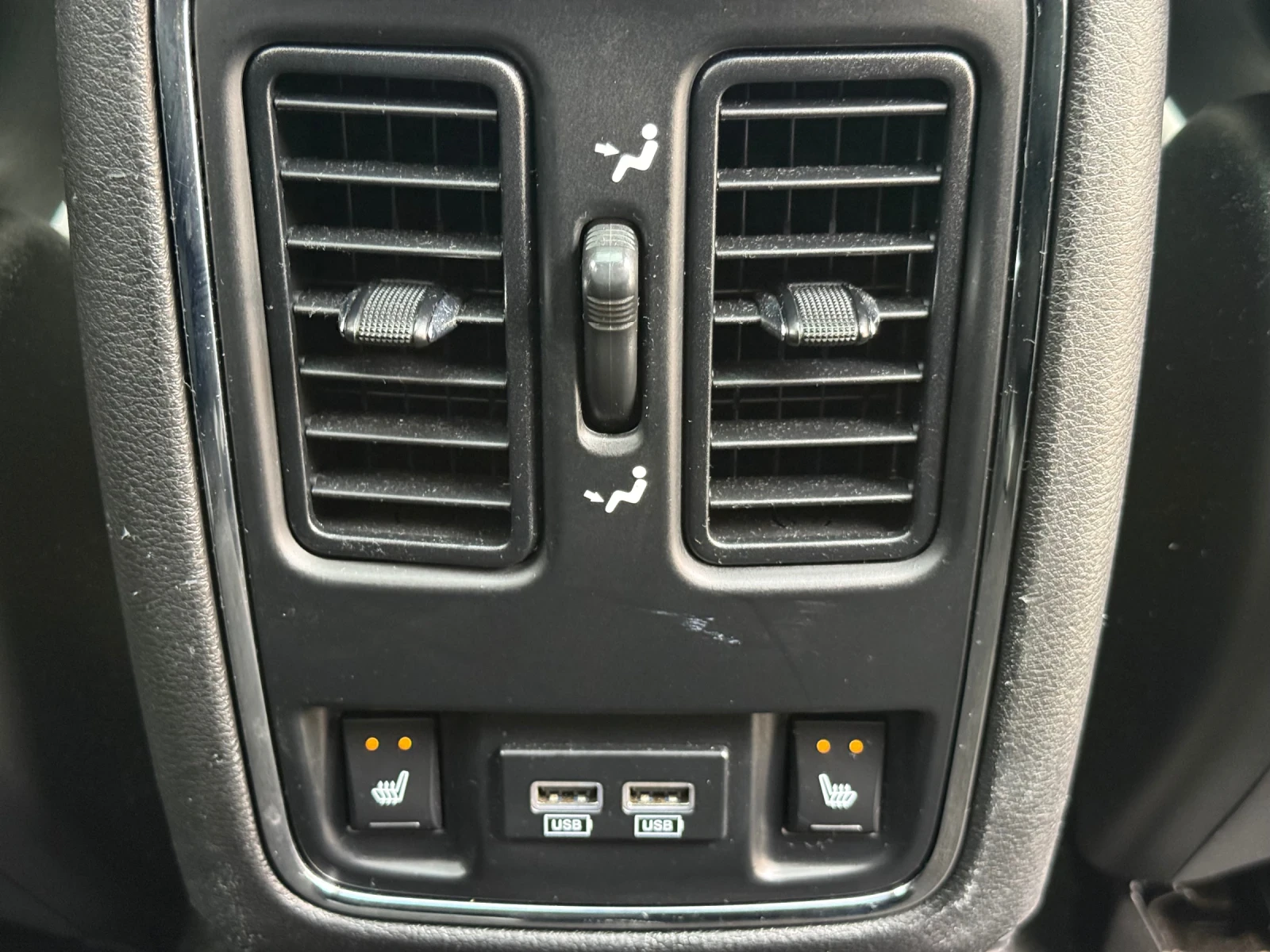 Jeep Grand cherokee Overland* Panorama* Kamera* 4X4, снимка 14 - Автомобили и джипове - 53726958