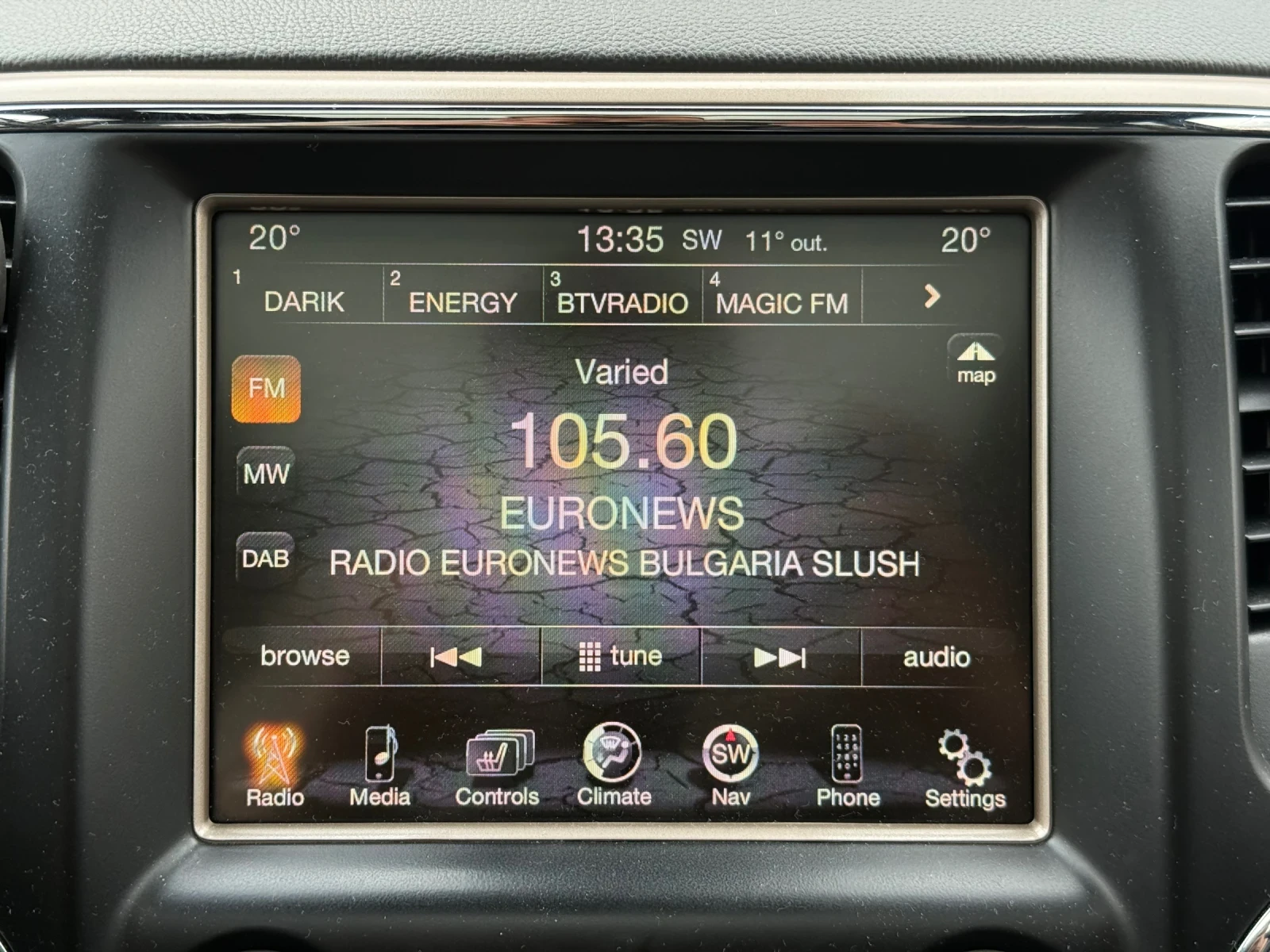 Jeep Grand cherokee Overland* Panorama* Kamera* 4X4, снимка 16 - Автомобили и джипове - 53726958