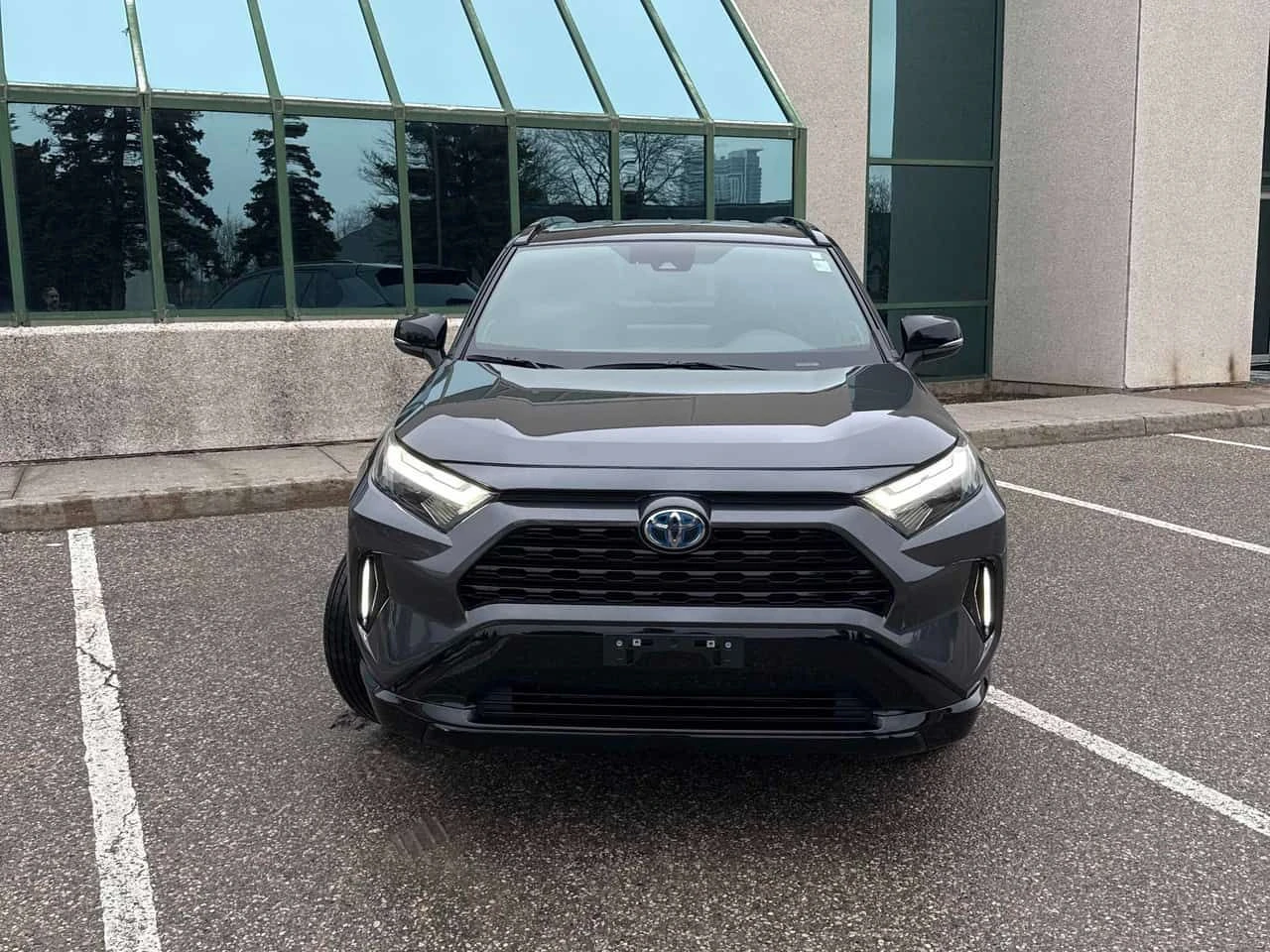 Toyota Rav4 * Hybrid XSE * ГРАФИТ* 2 КЛЮЧА* ПАНО* ПОДГРЕВ* , снимка 15 - Автомобили и джипове - 53921635