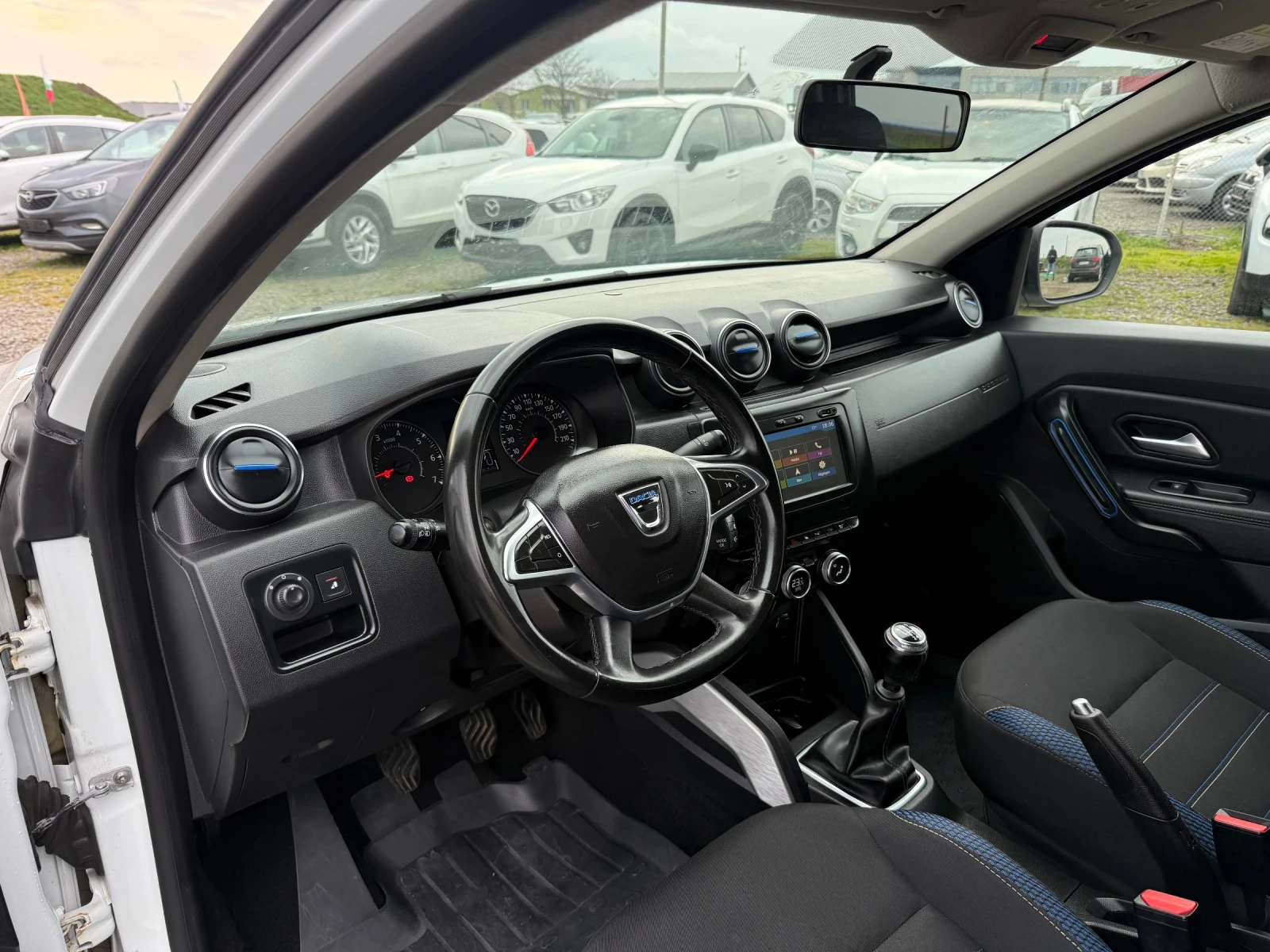 Dacia Duster 1.33 ��������� 4�4 | Mobile.bg � ����������� 12