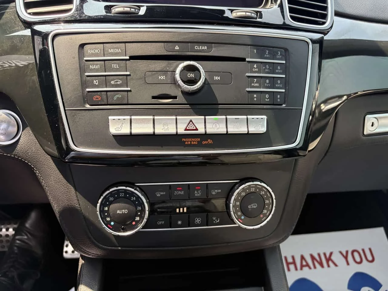 Mercedes-Benz GLE 43 AMG * CARFAX * Фиксирана цена до БГ * , снимка 16 - Автомобили и джипове - 54060157