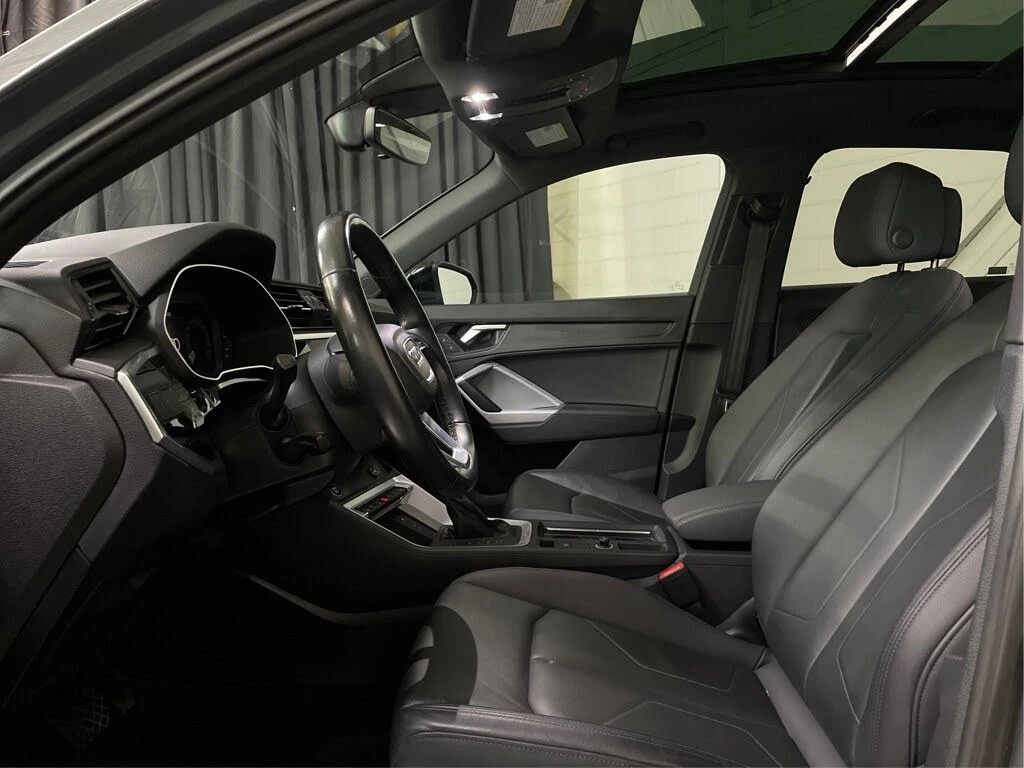 Audi Q3 45TFSI* DISTRONIC* ПАНОРАМА* КАМЕРА* КРАЙНА ЦЕНА, снимка 8 - Автомобили и джипове - 55405909