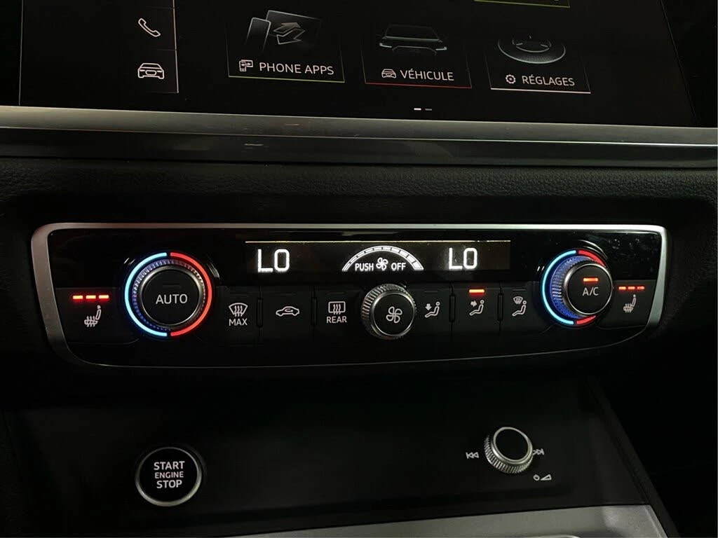 Audi Q3 45TFSI* DISTRONIC* ПАНОРАМА* КАМЕРА* КРАЙНА ЦЕНА, снимка 13 - Автомобили и джипове - 55405909