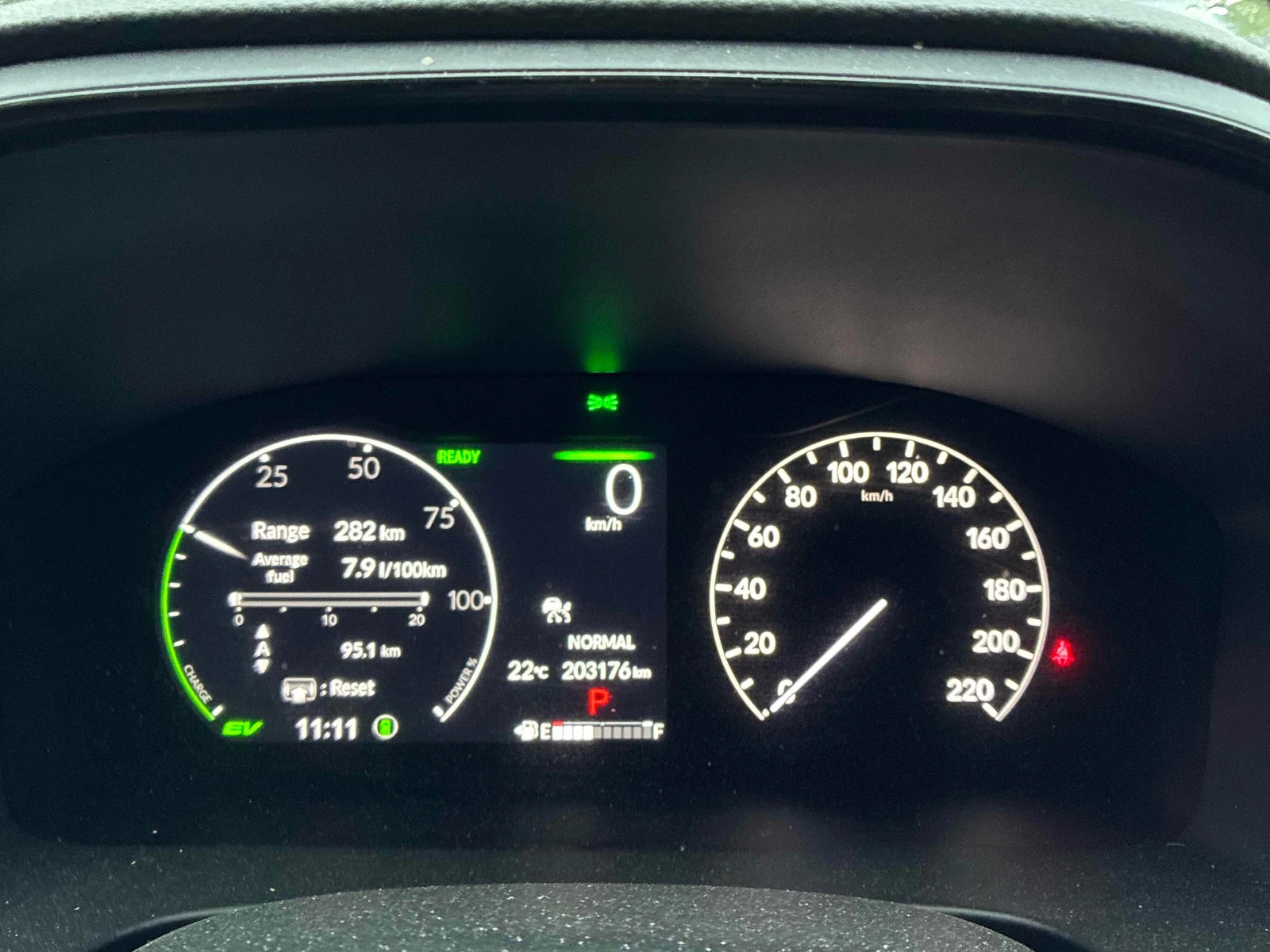 Honda Cr-v * Touring * АВТОКРЕДИТ * ГЛАВНО ПРЕДСТАВИТЕЛСТВО, снимка 9 - Автомобили и джипове - 56021042
