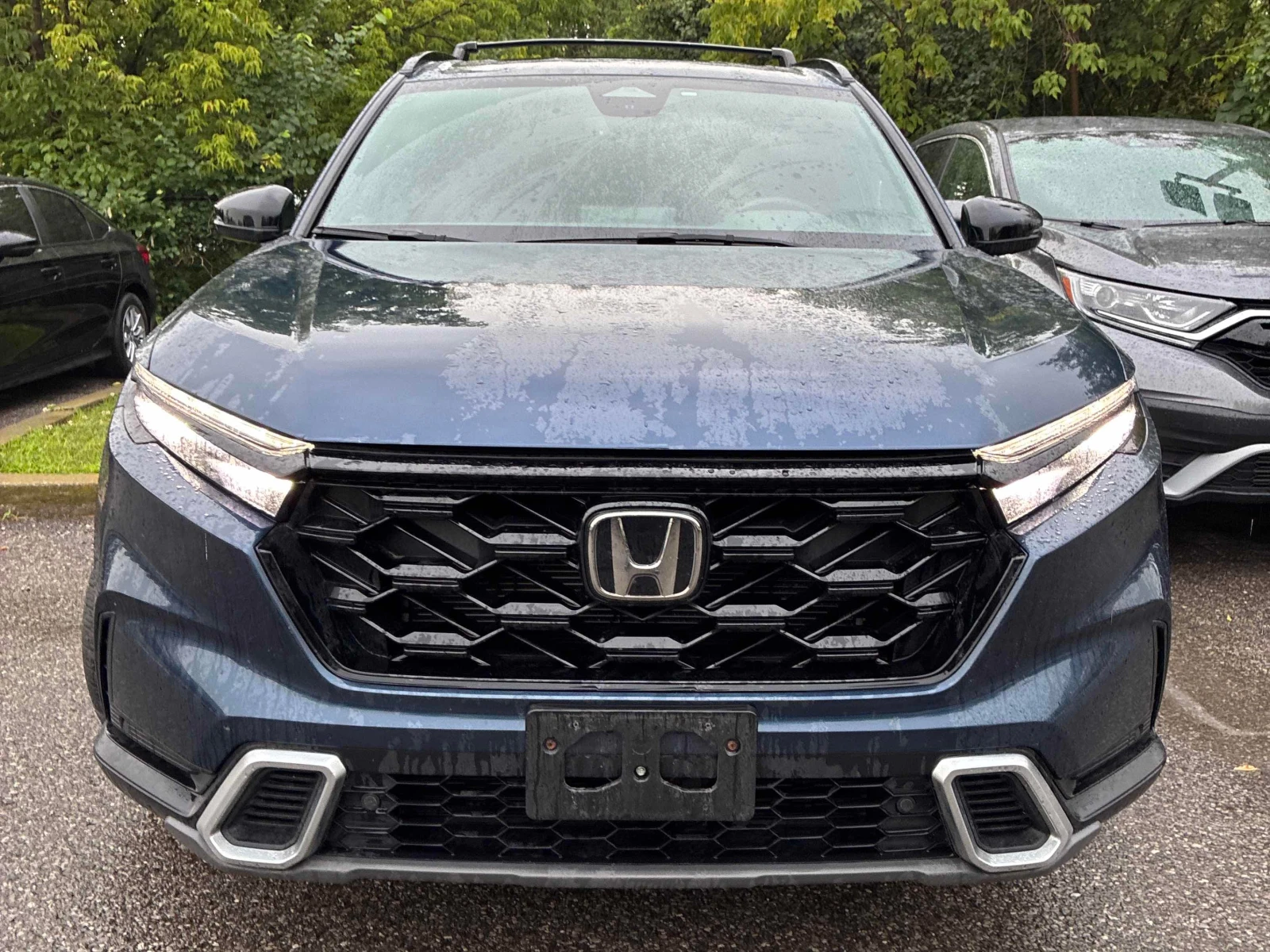 Honda Cr-v * Touring * АВТОКРЕДИТ * ГЛАВНО ПРЕДСТАВИТЕЛСТВО, снимка 2 - Автомобили и джипове - 56021042