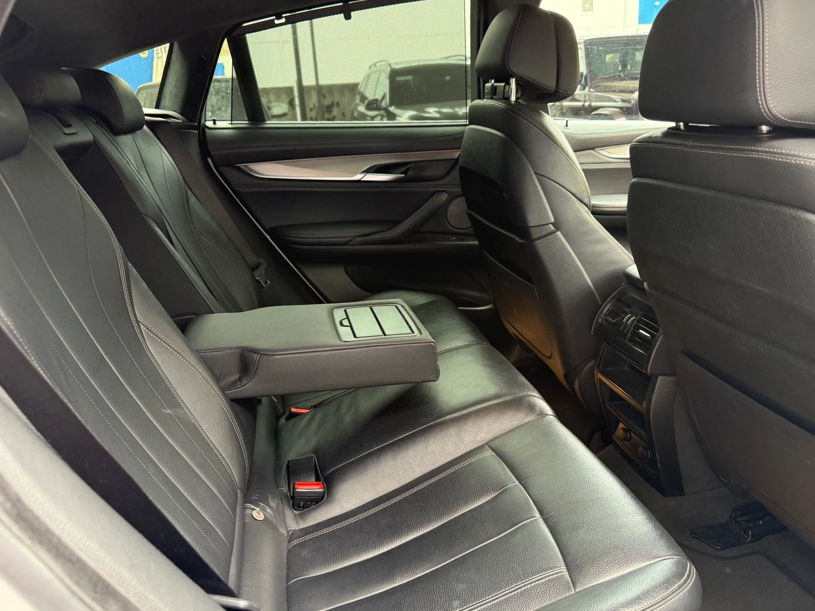 BMW X6 M50-D= X DRIVE= FULL= CARBON= MPERFORMANCE, снимка 9 - Автомобили и джипове - 56177107