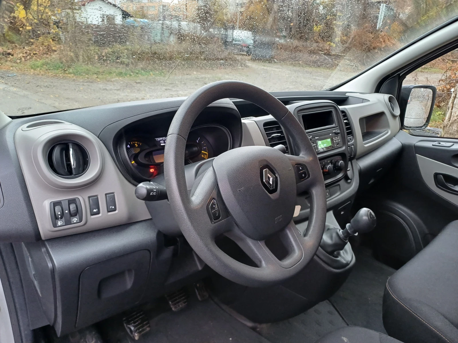 Renault Trafic 1.6 DCI - изображение 10