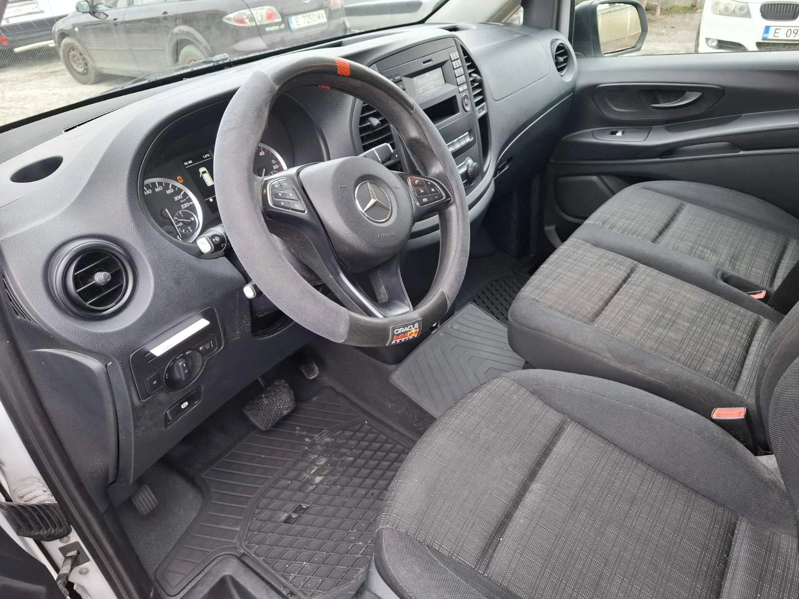 Mercedes-Benz Vito, снимка 9 - Бусове и автобуси - 56738988