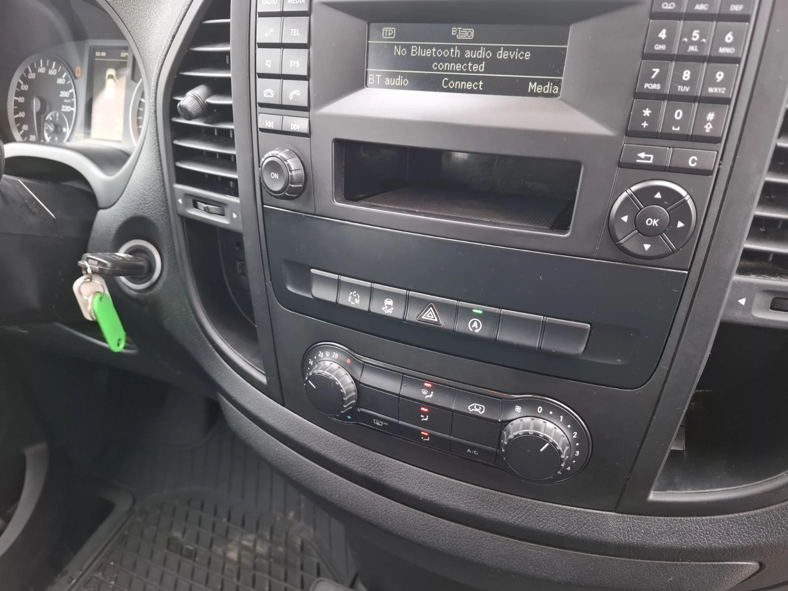 Mercedes-Benz Vito, снимка 11 - Бусове и автобуси - 56738988