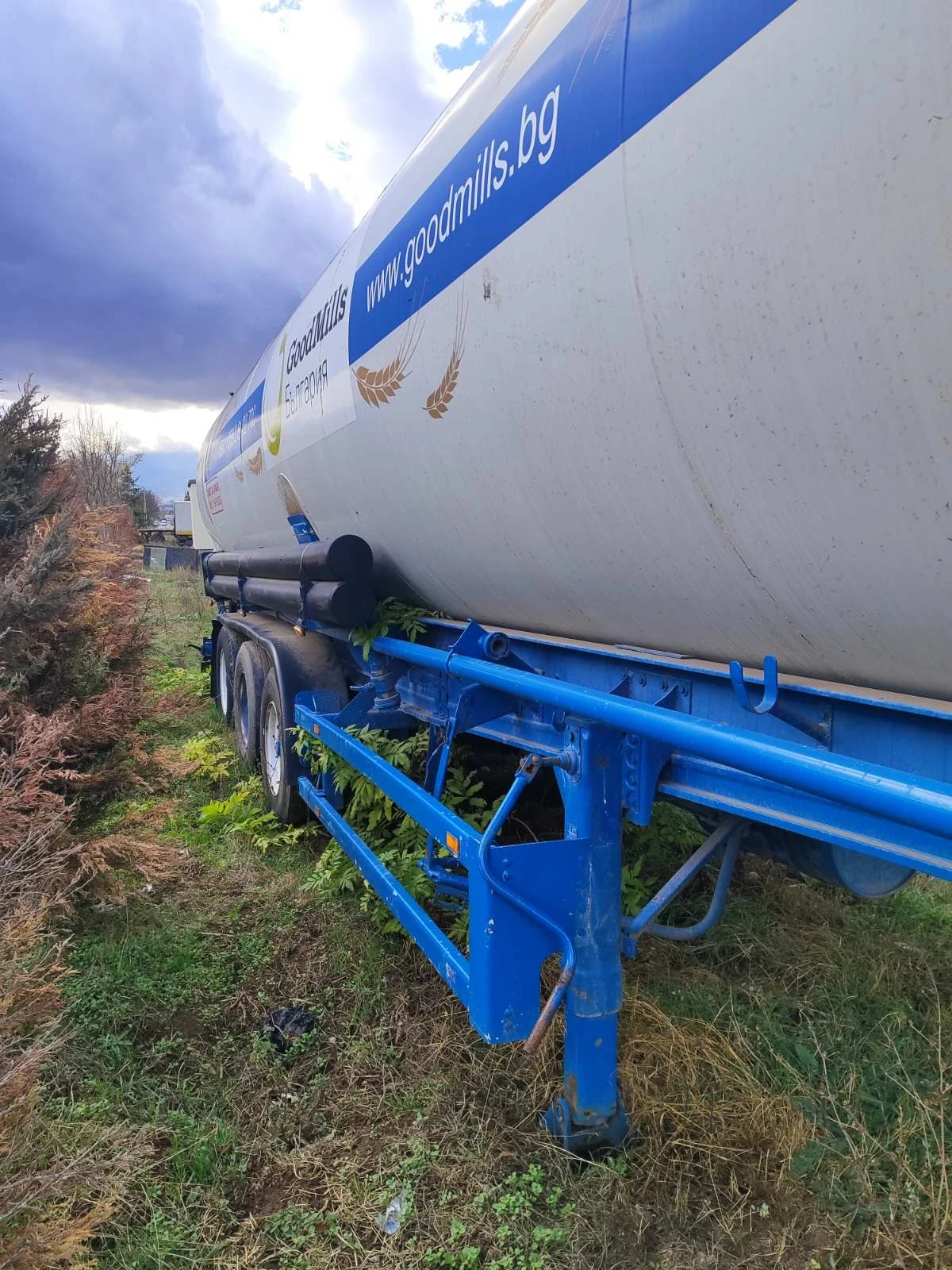  Spitzer | Mobile.bg   6