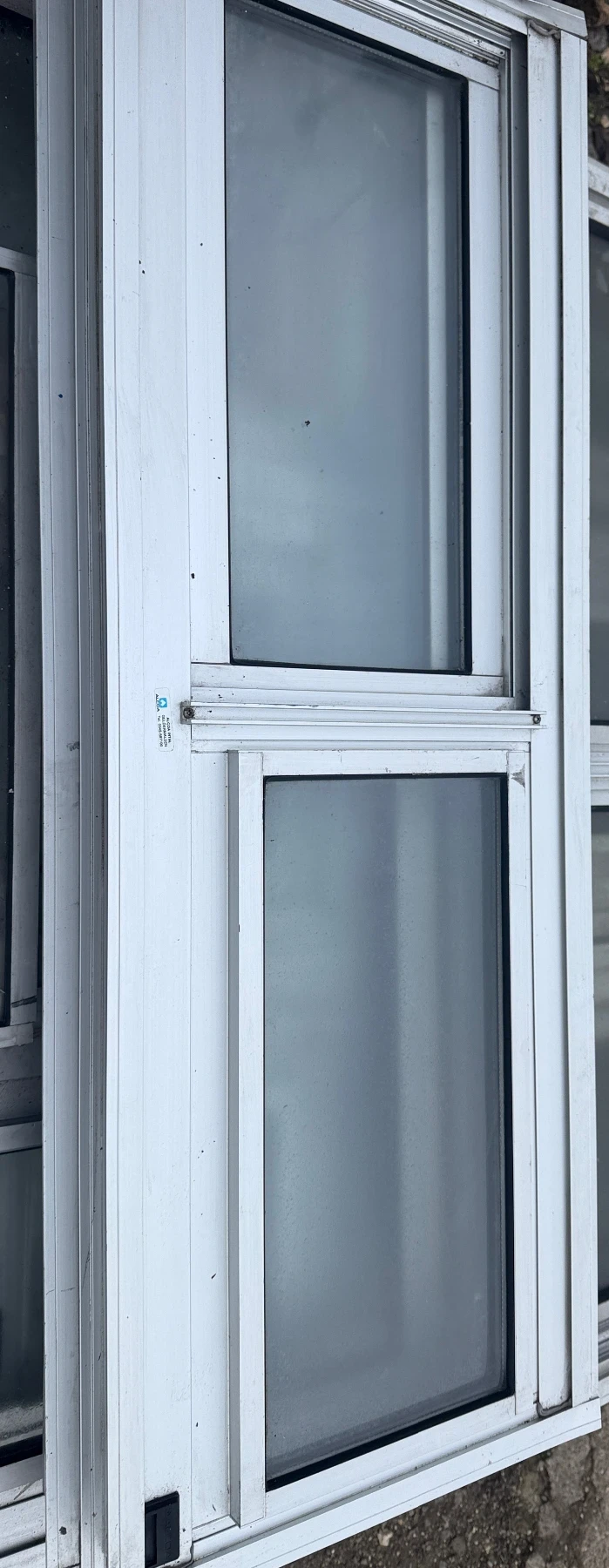 Прозорци за каравана/ кемпер алуминиеви, снимка 2 - Части - 52801307