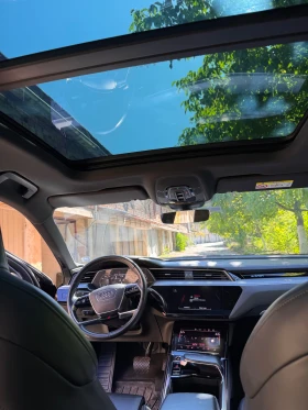 Audi E-Tron Sportback S, снимка 8