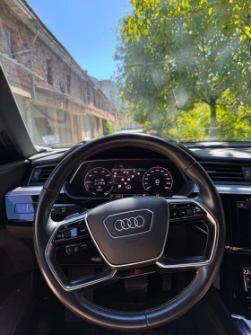 Audi E-Tron Sportback S, снимка 10
