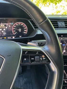 Audi E-Tron Sportback S, снимка 11