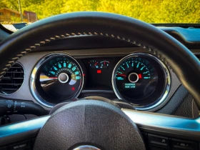 Ford Mustang 4700км, снимка 13