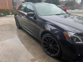 Mercedes-Benz E 63 AMG * CARFAX * ПАНОРАМА * KEYLESS * ПОДГРЕВИ * , снимка 4 - Автомобили и джипове - 53639954