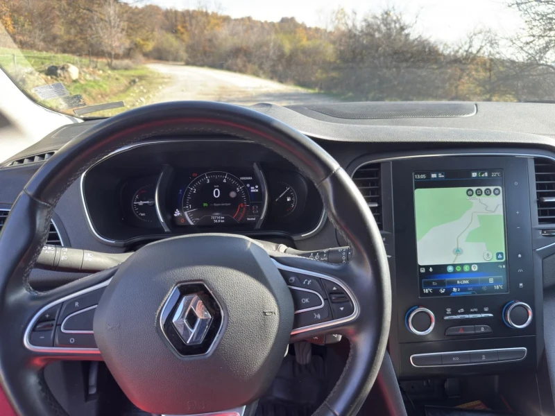 Renault Megane 1.3 TCE, снимка 11 - Автомобили и джипове - 52027983