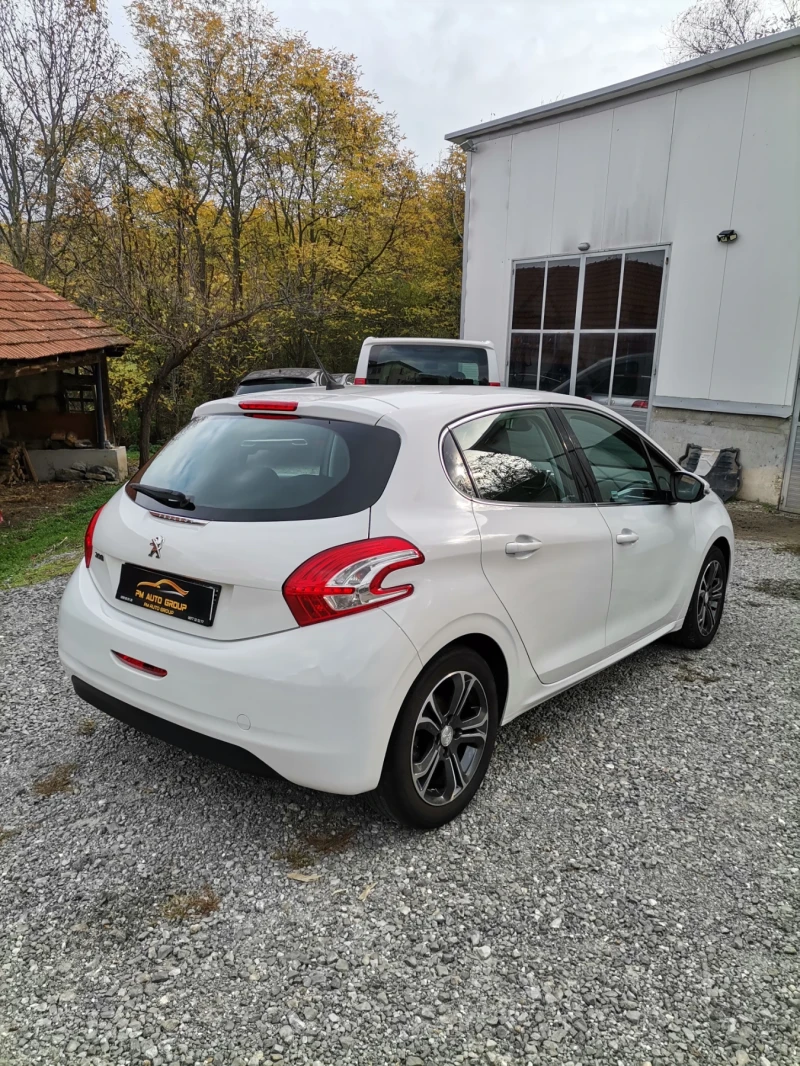 Peugeot 208 1.6 E-HDI , снимка 4 - Автомобили и джипове - 47826658