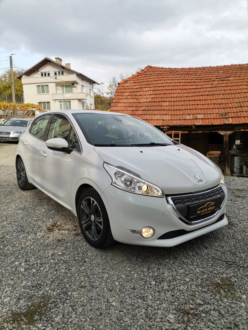 Peugeot 208 1.6 E-HDI , снимка 3 - Автомобили и джипове - 47826658