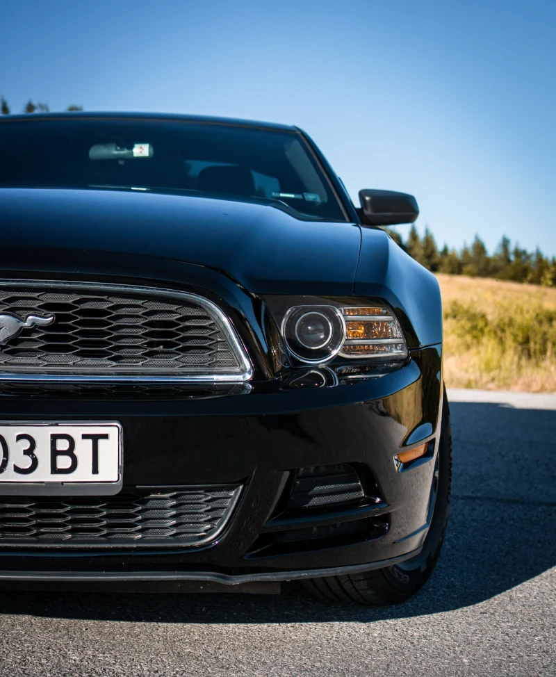 Ford Mustang 4700км, снимка 2 - Автомобили и джипове - 52801538