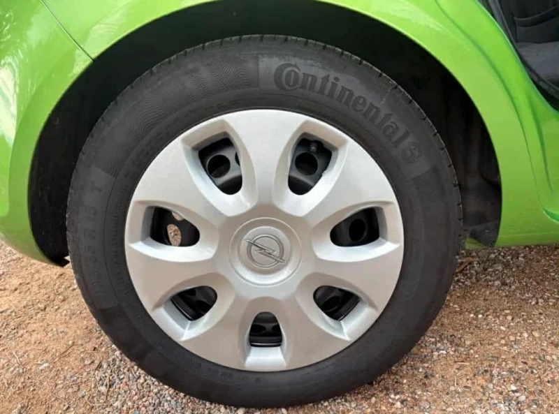 Opel Corsa D 1, 4 бензин 86 к.с., снимка 9 - Автомобили и джипове - 51731983