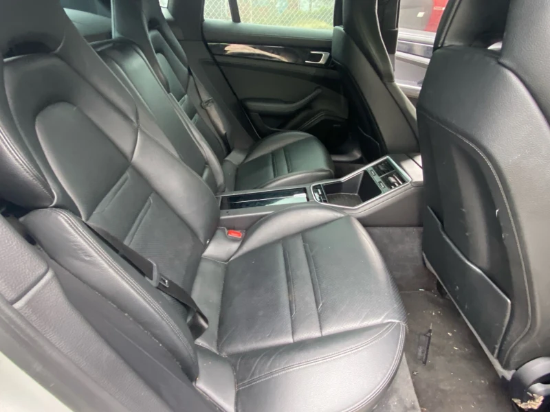 Porsche Panamera, снимка 10 - Автомобили и джипове - 52393855