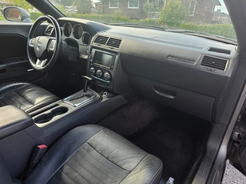 Dodge Challenger SXT PLUS * * CARFAX * * АВТО КРЕДИТ * * , снимка 11 - Автомобили и джипове - 52645597