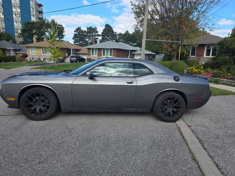 Dodge Challenger SXT PLUS * * CARFAX * * АВТО КРЕДИТ * * , снимка 4 - Автомобили и джипове - 52645597