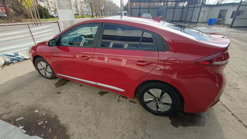 Hyundai Ioniq