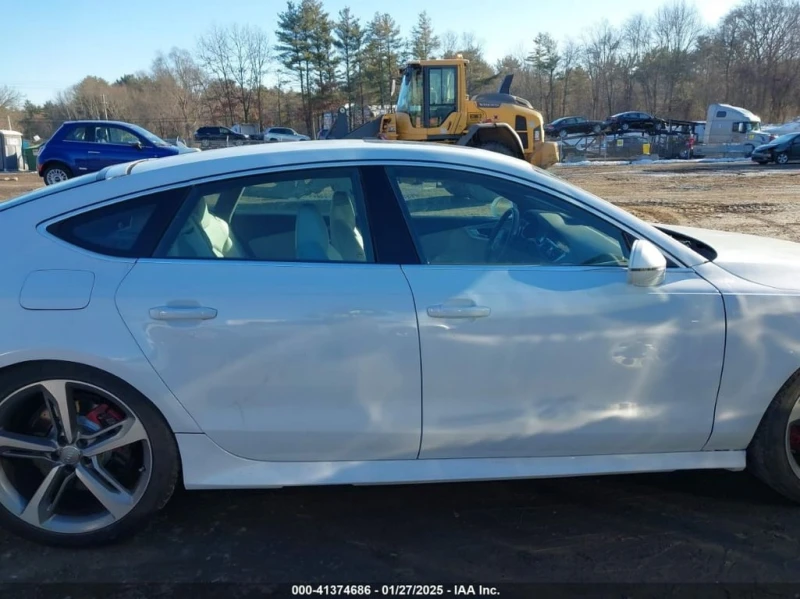 Audi Rs7 * 4.0T PRESTIGE * CARFAX * БЕЗ ПЪРВОНАЧАЛНА ВНОСКА, снимка 13 - Автомобили и джипове - 53046932