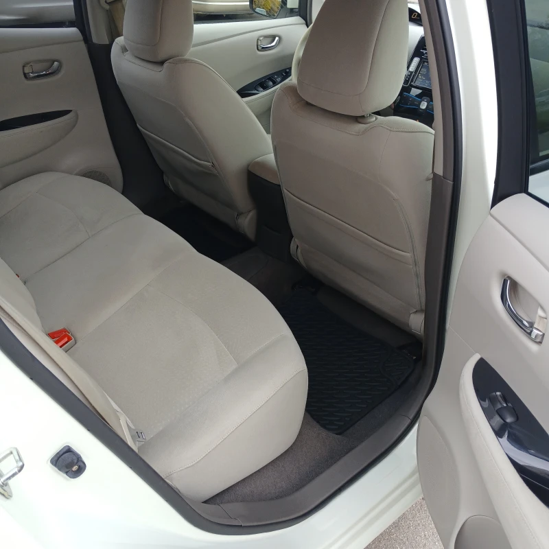 Nissan Leaf , снимка 15 - Автомобили и джипове - 53138280