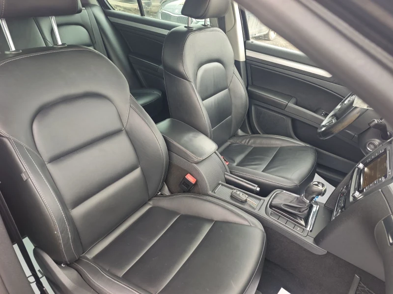 Skoda Superb 2.0TDI/140KC, снимка 13 - Автомобили и джипове - 53270923