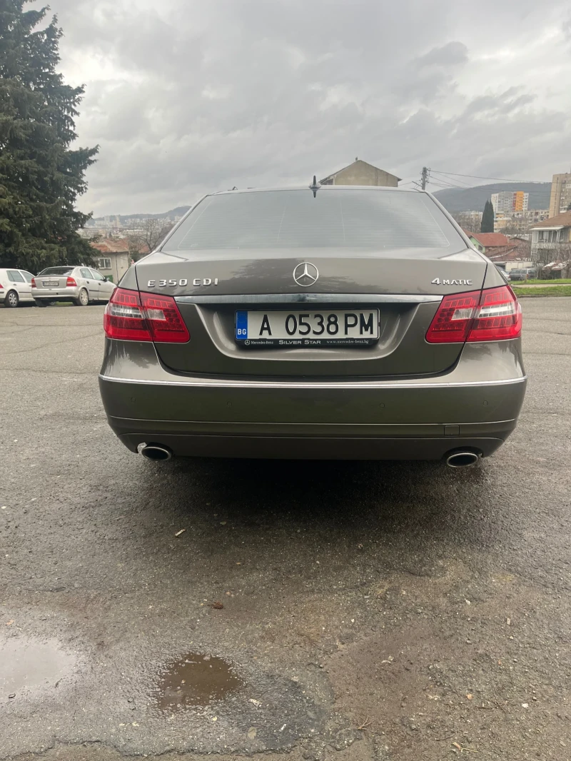 Mercedes-Benz E 350 4MATIC Airmatic BlueEfficiency, снимка 5 - Автомобили и джипове - 53488005