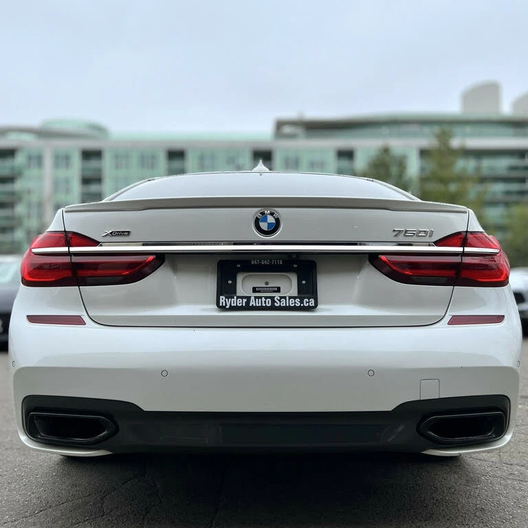BMW 750 * M-package* Head-up* АвтоКредит (ЦЕНА ДО БГ) - изображение 5