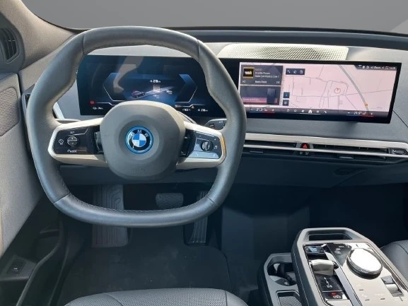 BMW iX xDrive40 = Sport Package = Гаранция, снимка 6 - Автомобили и джипове - 55434585