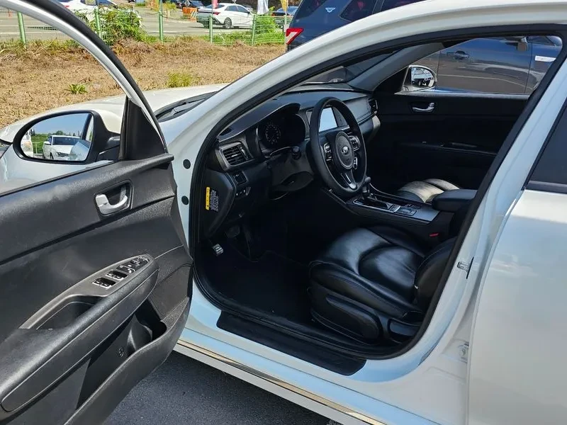 Kia K5 2.0 MX Style Edition, снимка 10 - Автомобили и джипове - 55834379