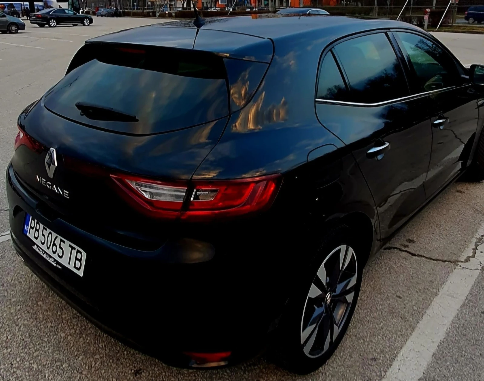 Renault Megane 1.3 TCE - изображение 3