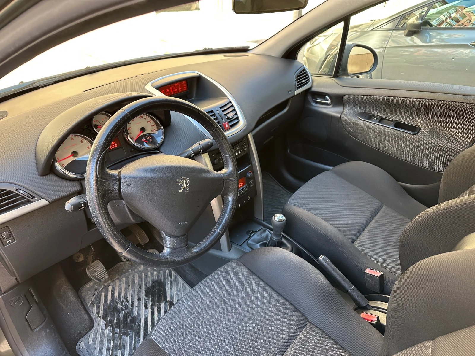 Peugeot 207 1.6 120к.с. от България - изображение 7