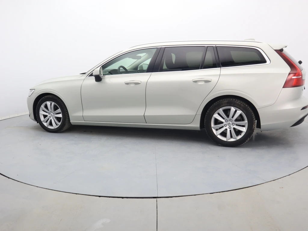 Volvo V60  - изображение 7