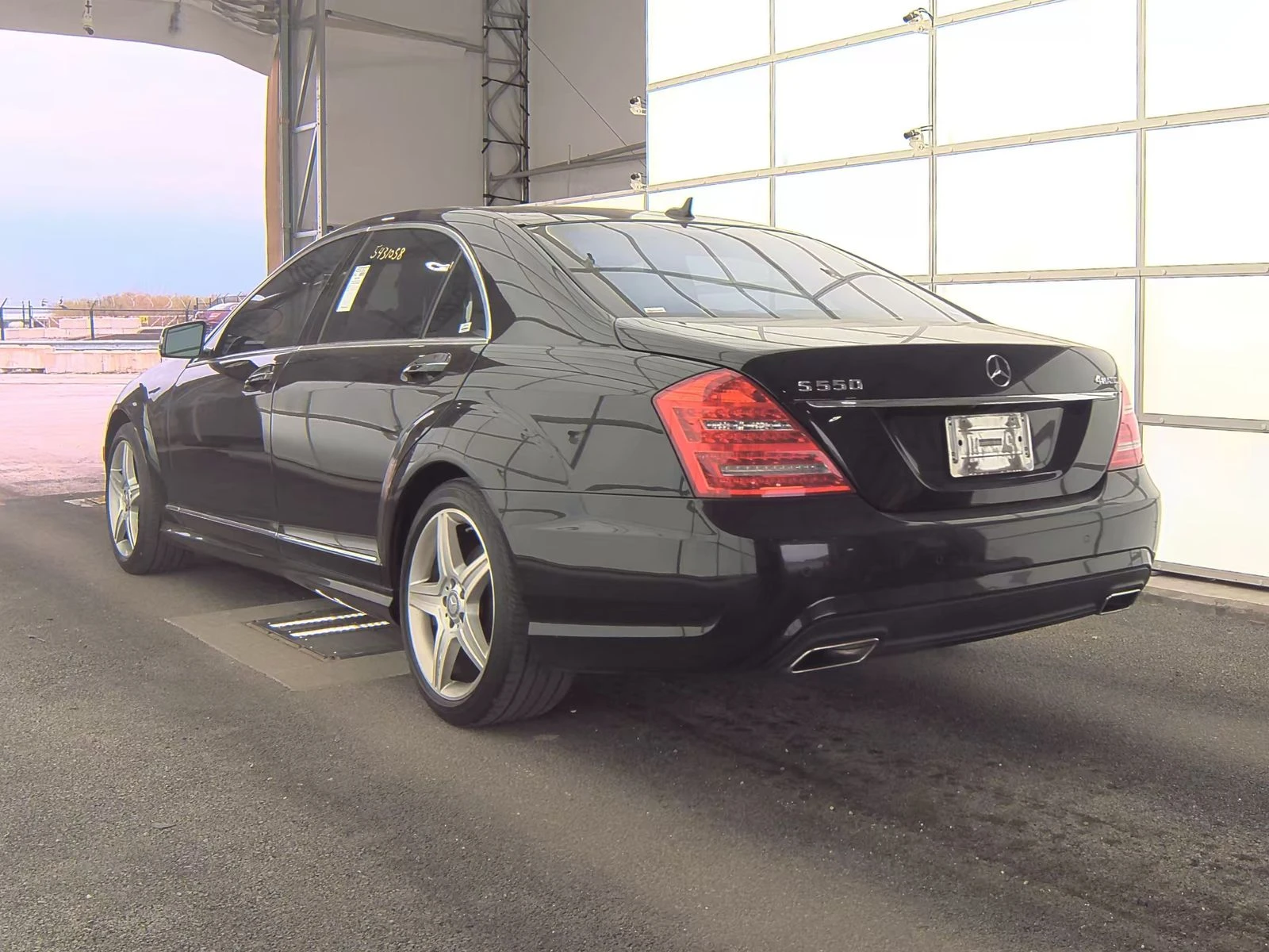 Mercedes-Benz S 550 4MATIC AMG-Pack* Обдух* Harman/Kardon* Въздух*  - изображение 6