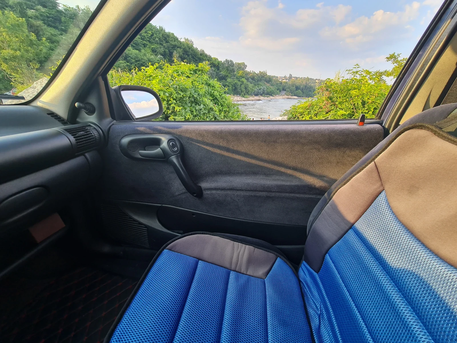 Opel Corsa 1.2 SE Millenium Edition - изображение 7