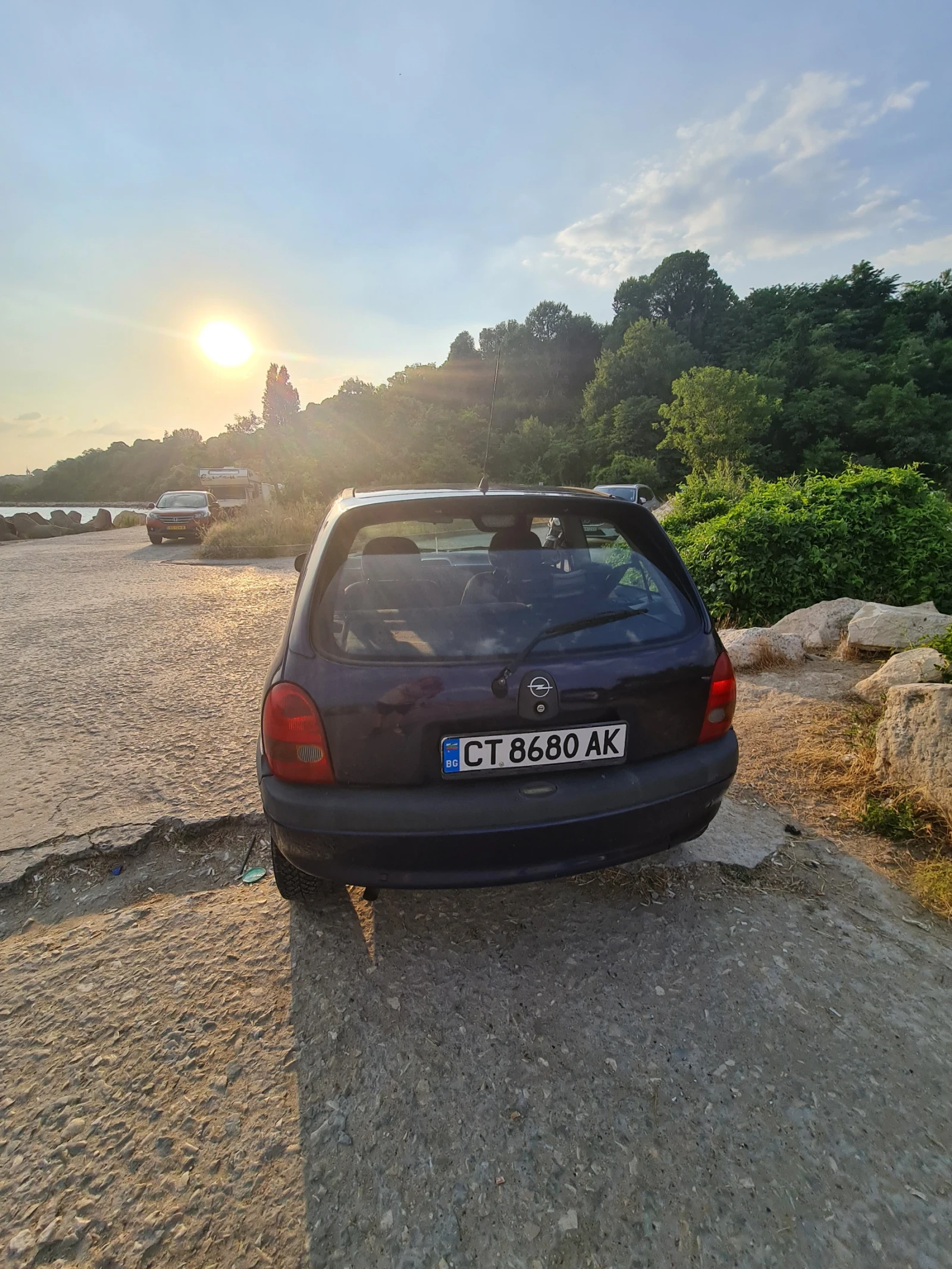 Opel Corsa 1.2 SE Millenium Edition - изображение 9