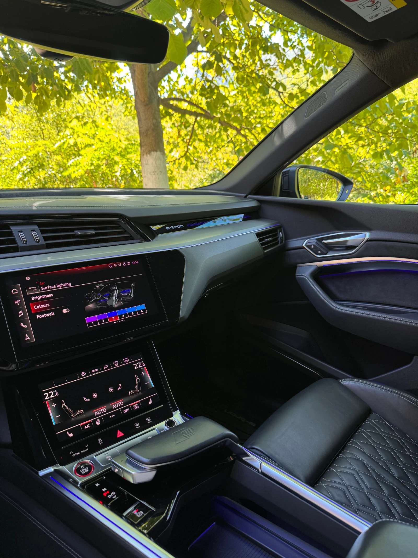 Audi E-Tron Sportback S - изображение 9